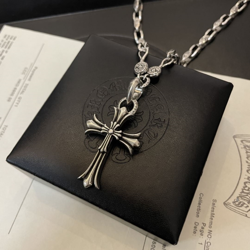 Ch**me He**ts necklaces